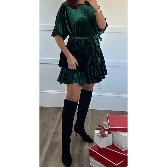 Aakaa Green Velvet On The Guest List Braid Belt Mini Dress Small NWOT - Picture 10 of 12